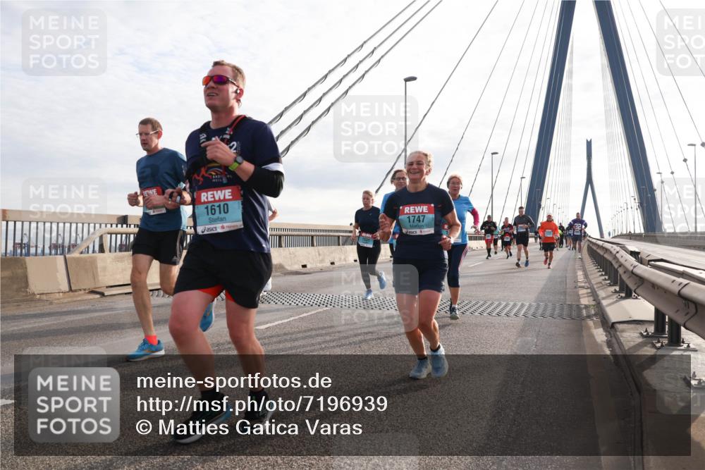 03.10.2024 - Köhlbrandbrückenlauf Matties Gatica Varas http://msf.ph/oto/7196939 03.10.2024 09:28:36 Position 2 1610, 1747 meine-sportfotos.de