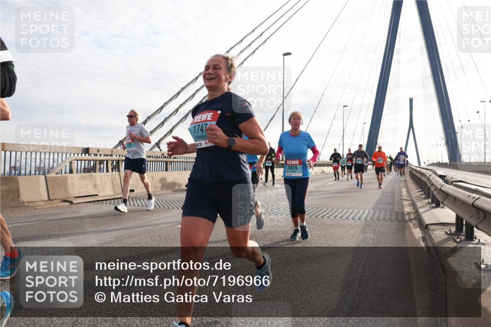03.10.2024 - Köhlbrandbrückenlauf Matties Gatica Varas http://msf.ph/oto/7196966 03.10.2024 09:28:37 Position 2 1747, 1876 meine-sportfotos.de