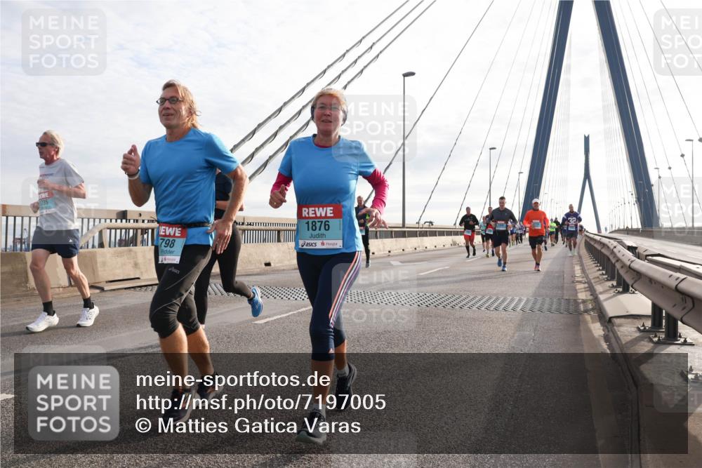 03.10.2024 - Köhlbrandbrückenlauf Matties Gatica Varas http://msf.ph/oto/7197005 03.10.2024 09:28:37 Position 2 1735, 798, 1876, 32 meine-sportfotos.de