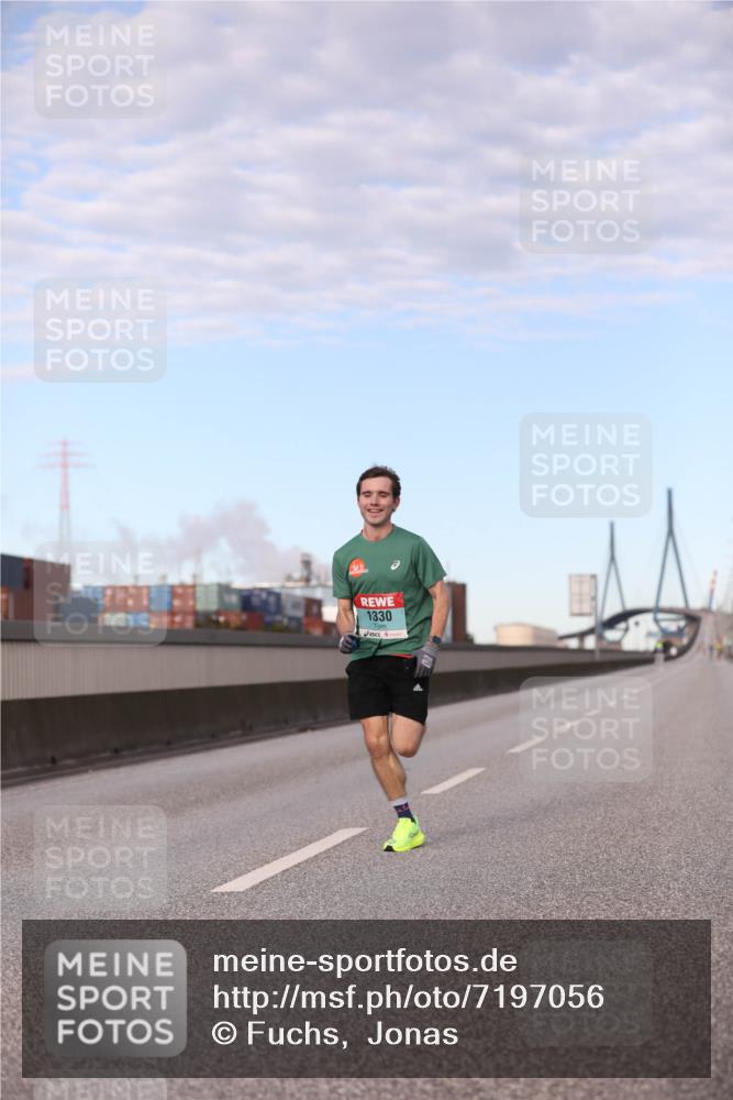 03.10.2024 - Köhlbrandbrückenlauf Fuchs,  Jonas http://msf.ph/oto/7197056 03.10.2024 09:35:56 Position 3 1330 meine-sportfotos.de