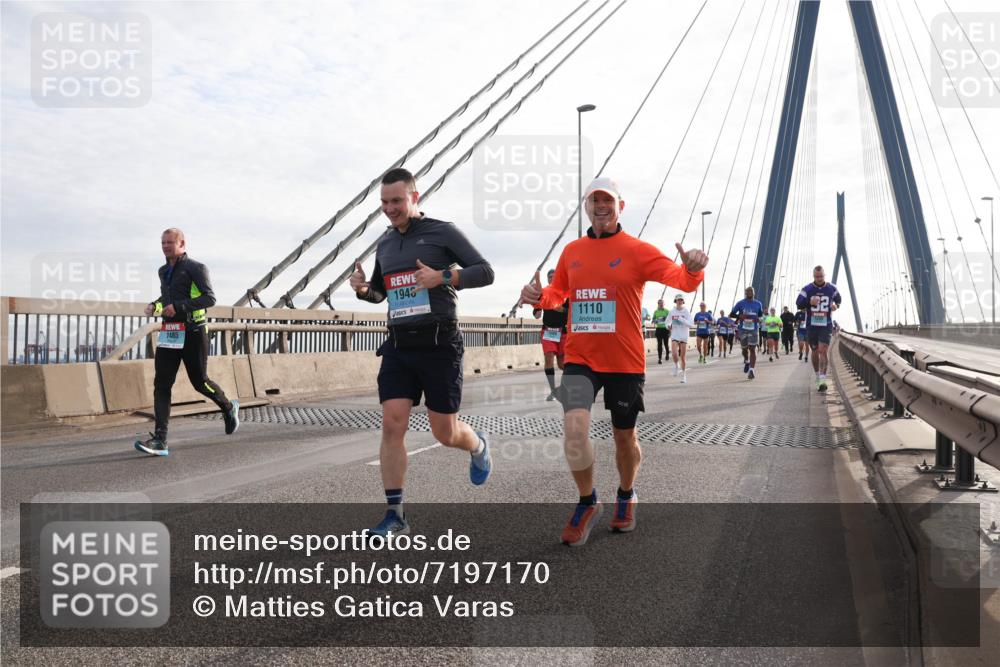 03.10.2024 - Köhlbrandbrückenlauf Matties Gatica Varas http://msf.ph/oto/7197170 03.10.2024 09:28:41 Position 2 1485, 1948, 1110 meine-sportfotos.de