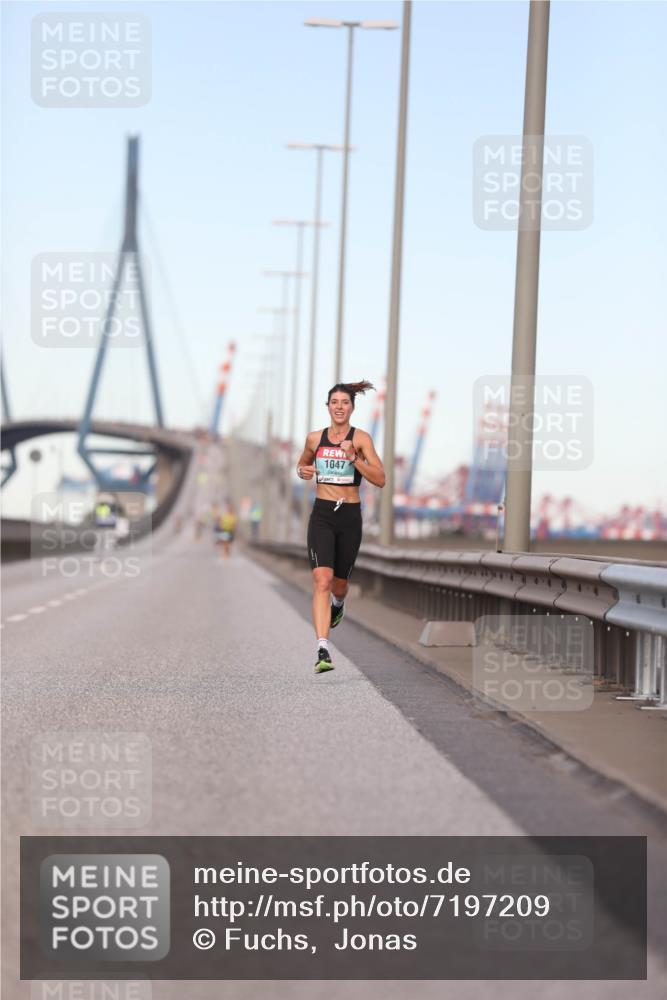 03.10.2024 - Köhlbrandbrückenlauf Fuchs,  Jonas http://msf.ph/oto/7197209 03.10.2024 09:36:00 Position 3 1047 meine-sportfotos.de