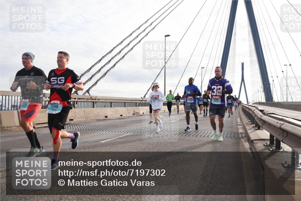 03.10.2024 - Köhlbrandbrückenlauf Matties Gatica Varas http://msf.ph/oto/7197302 03.10.2024 09:28:43 Position 2 2086, 2090, 2961, 32, 1259 meine-sportfotos.de