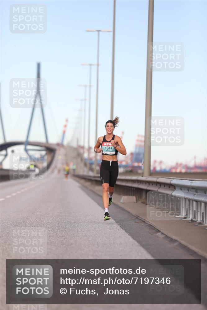 03.10.2024 - Köhlbrandbrückenlauf Fuchs,  Jonas http://msf.ph/oto/7197346 03.10.2024 09:36:02 Position 3 1047 meine-sportfotos.de