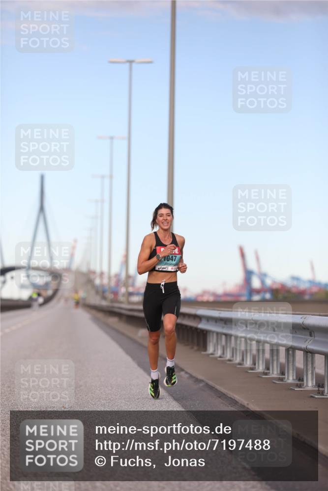 03.10.2024 - Köhlbrandbrückenlauf Fuchs,  Jonas http://msf.ph/oto/7197488 03.10.2024 09:36:04 Position 3 1047 meine-sportfotos.de