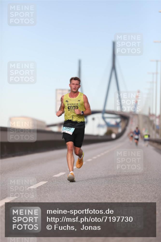 03.10.2024 - Köhlbrandbrückenlauf Fuchs,  Jonas http://msf.ph/oto/7197730 03.10.2024 09:36:32 Position 3 100, 1042, 13 meine-sportfotos.de