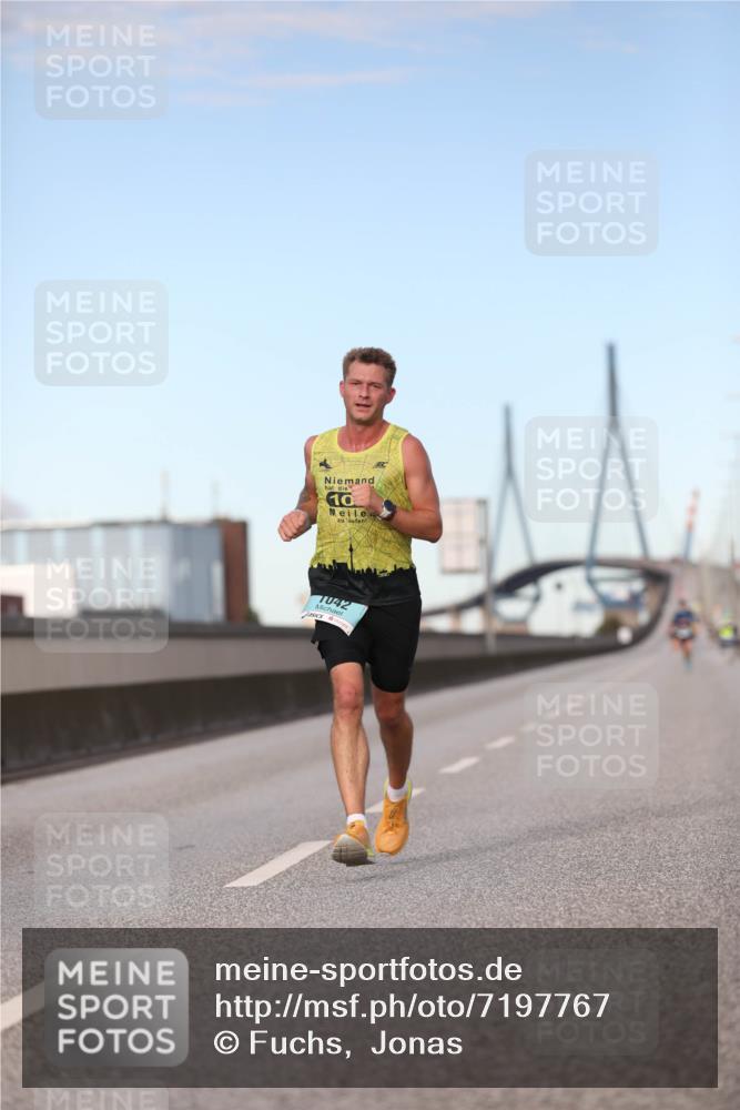 03.10.2024 - Köhlbrandbrückenlauf Fuchs,  Jonas http://msf.ph/oto/7197767 03.10.2024 09:36:34 Position 3 10, 1042 meine-sportfotos.de