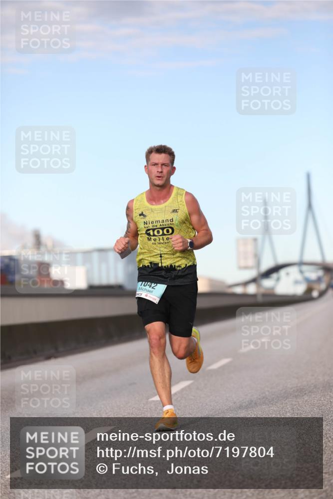 03.10.2024 - Köhlbrandbrückenlauf Fuchs,  Jonas http://msf.ph/oto/7197804 03.10.2024 09:36:35 Position 3 100, 1042 meine-sportfotos.de