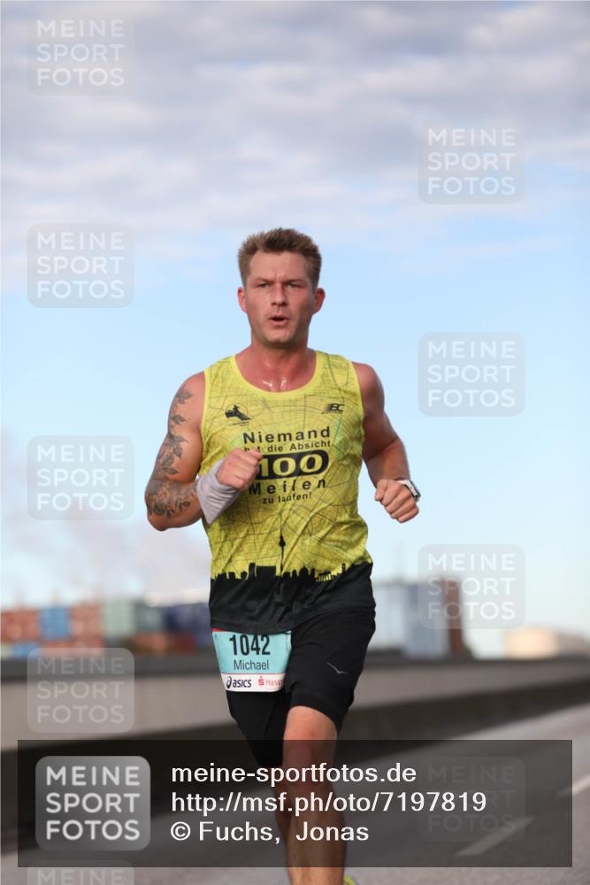 03.10.2024 - Köhlbrandbrückenlauf Fuchs,  Jonas http://msf.ph/oto/7197819 03.10.2024 09:36:36 Position 3 100, 1042 meine-sportfotos.de