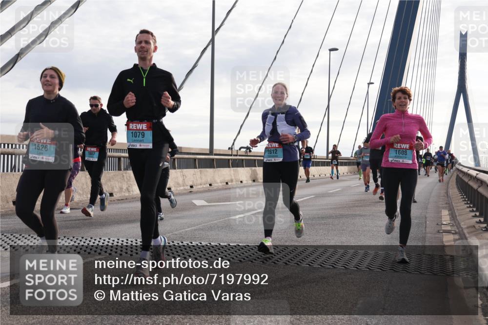 03.10.2024 - Köhlbrandbrückenlauf Matties Gatica Varas http://msf.ph/oto/7197992 03.10.2024 09:28:56 Position 2 1526, 1807, 1807, 1079, 2812, 1608 meine-sportfotos.de