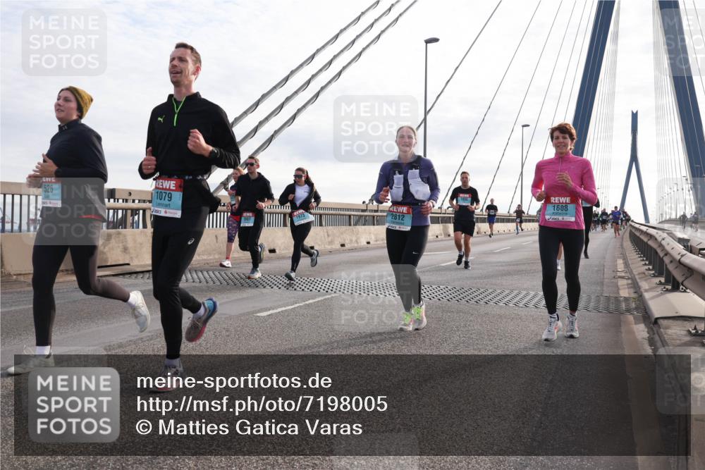 03.10.2024 - Köhlbrandbrückenlauf Matties Gatica Varas http://msf.ph/oto/7198005 03.10.2024 09:28:57 Position 2 1526, 1079, 1608, 1973, 2812 meine-sportfotos.de