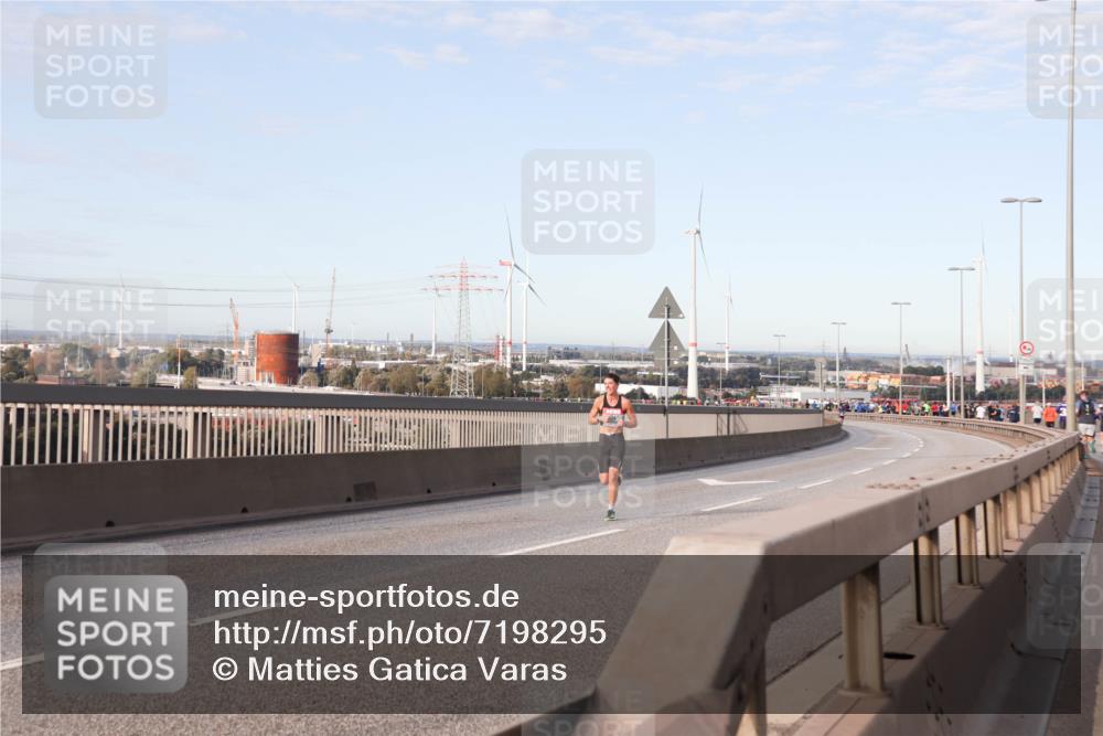 03.10.2024 - Köhlbrandbrückenlauf Matties Gatica Varas http://msf.ph/oto/7198295 03.10.2024 09:29:05 Position 2  meine-sportfotos.de