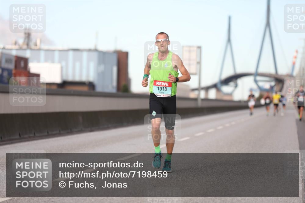 03.10.2024 - Köhlbrandbrückenlauf Fuchs,  Jonas http://msf.ph/oto/7198459 03.10.2024 09:37:40 Position 3 1018 meine-sportfotos.de