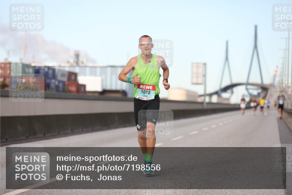 03.10.2024 - Köhlbrandbrückenlauf Fuchs,  Jonas http://msf.ph/oto/7198556 03.10.2024 09:37:41 Position 3 1018 meine-sportfotos.de