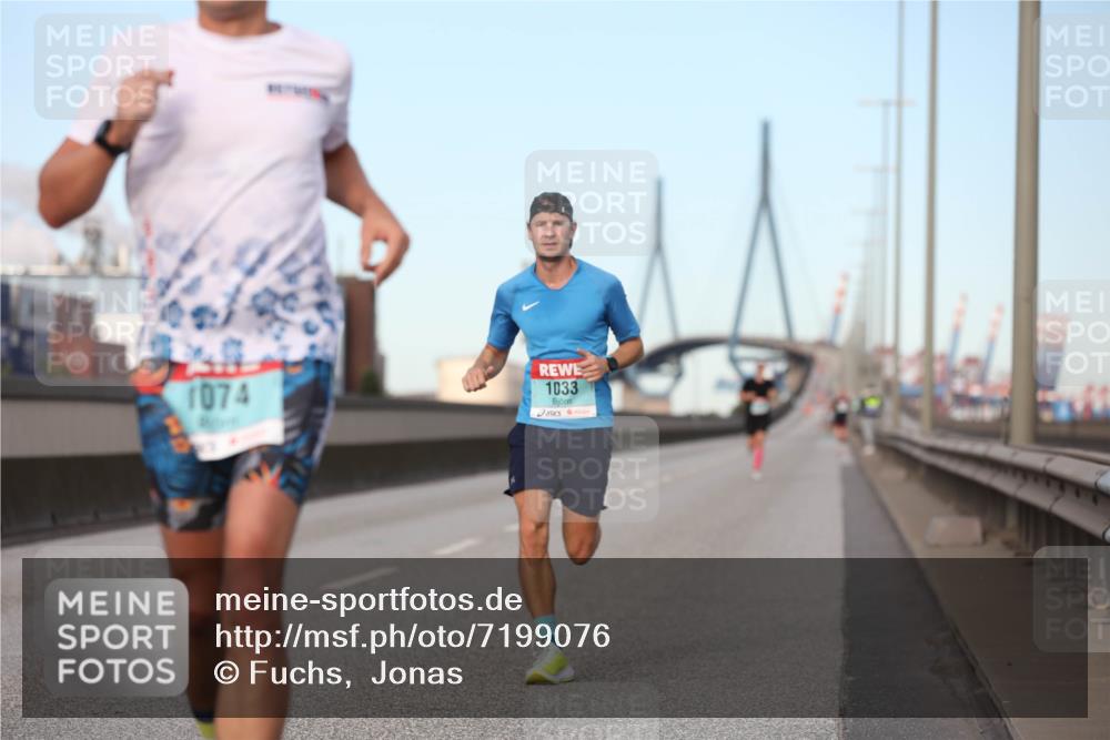 03.10.2024 - Köhlbrandbrückenlauf Fuchs,  Jonas http://msf.ph/oto/7199076 03.10.2024 09:38:10 Position 3 1074, 1033 meine-sportfotos.de