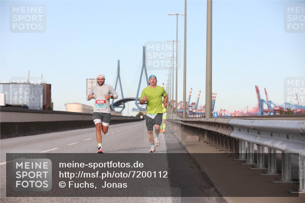 03.10.2024 - Köhlbrandbrückenlauf Fuchs,  Jonas http://msf.ph/oto/7200112 03.10.2024 09:39:08 Position 3 1377 meine-sportfotos.de