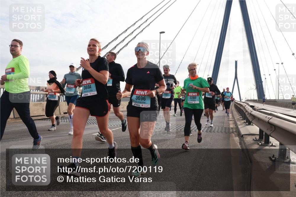 03.10.2024 - Köhlbrandbrückenlauf Matties Gatica Varas http://msf.ph/oto/7200119 03.10.2024 09:29:48 Position 2 502, 1280, 2697, 3694, 3696, 2527, 2285 meine-sportfotos.de