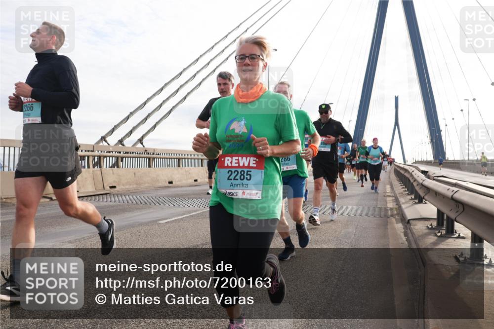 03.10.2024 - Köhlbrandbrückenlauf Matties Gatica Varas http://msf.ph/oto/7200163 03.10.2024 09:29:49 Position 2 2266, 2024, 2285, 286, 865 meine-sportfotos.de