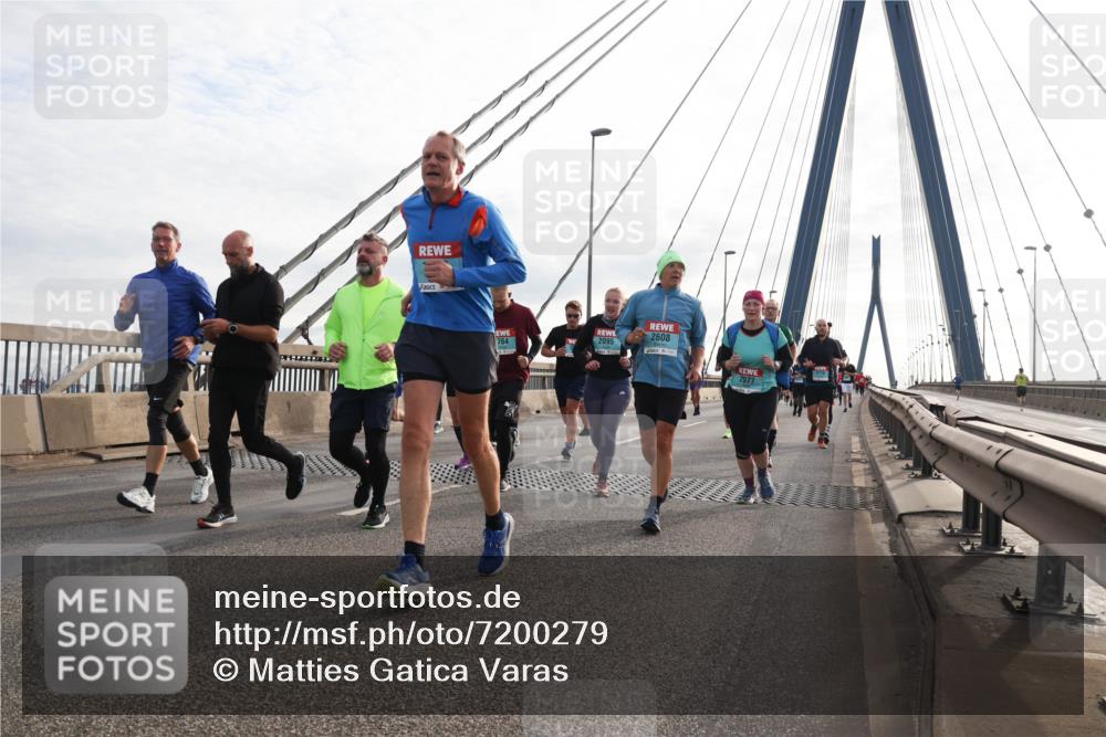 03.10.2024 - Köhlbrandbrückenlauf Matties Gatica Varas http://msf.ph/oto/7200279 03.10.2024 09:29:51 Position 2 2608, 2095, 764, 2077 meine-sportfotos.de