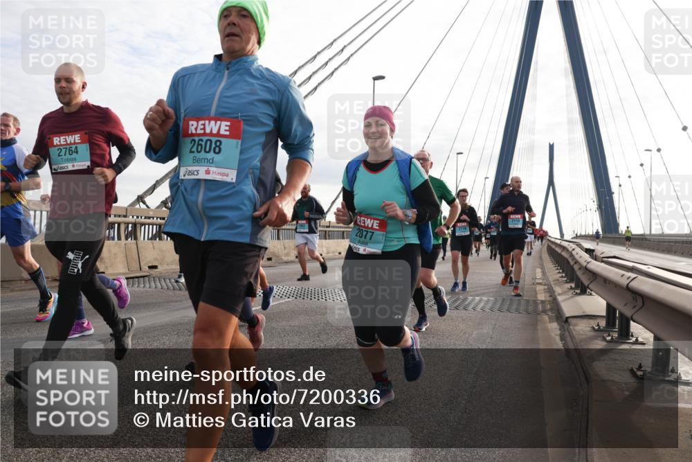 03.10.2024 - Köhlbrandbrückenlauf Matties Gatica Varas http://msf.ph/oto/7200336 03.10.2024 09:29:52 Position 2 2764, 2608, 2877, 2118, 2119 meine-sportfotos.de