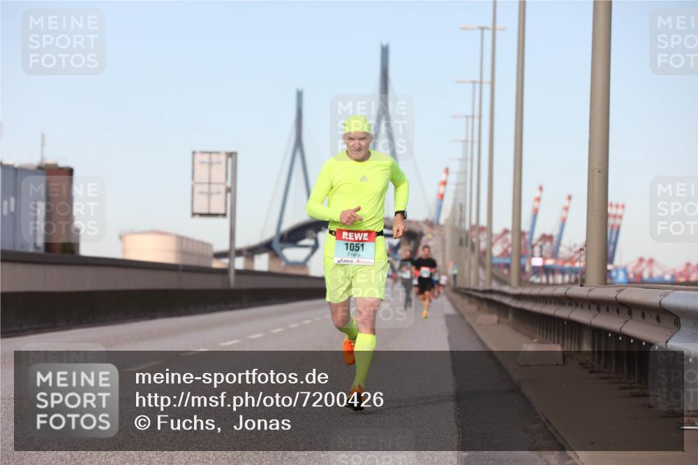 03.10.2024 - Köhlbrandbrückenlauf Fuchs,  Jonas http://msf.ph/oto/7200426 03.10.2024 09:39:15 Position 3 1051 meine-sportfotos.de