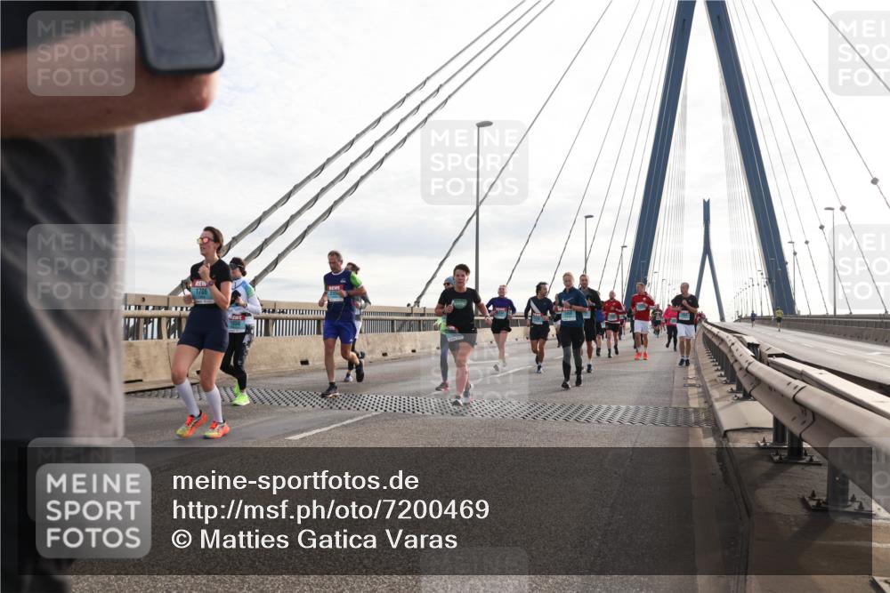 03.10.2024 - Köhlbrandbrückenlauf Matties Gatica Varas http://msf.ph/oto/7200469 03.10.2024 09:29:56 Position 2 1706, 1830 meine-sportfotos.de
