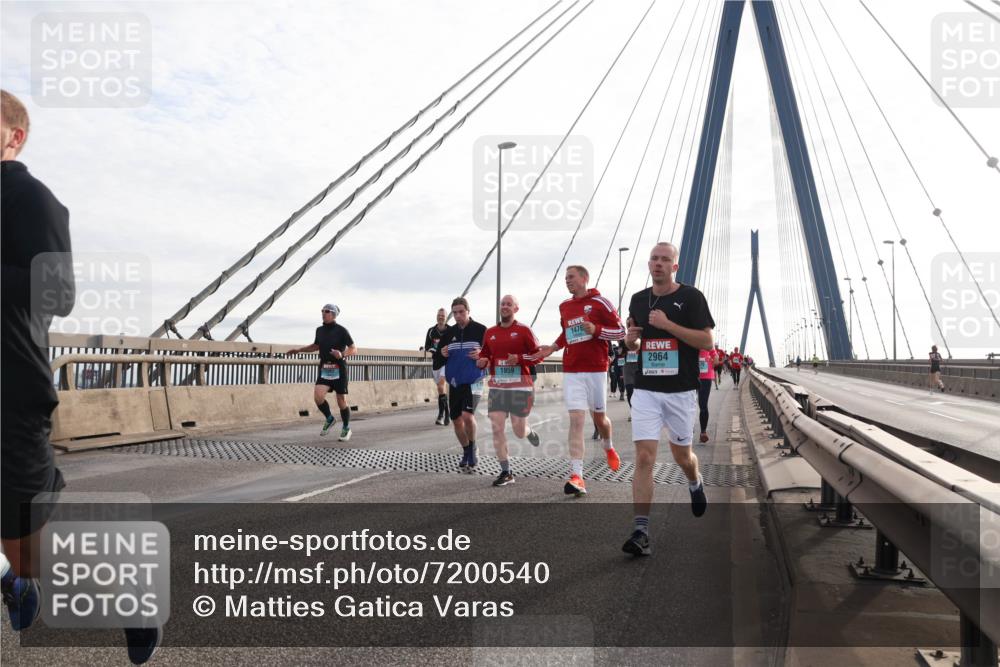 03.10.2024 - Köhlbrandbrückenlauf Matties Gatica Varas http://msf.ph/oto/7200540 03.10.2024 09:30:00 Position 2 1959, 1476, 2964 meine-sportfotos.de