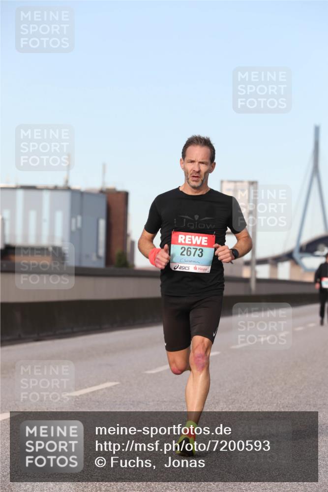 03.10.2024 - Köhlbrandbrückenlauf Fuchs,  Jonas http://msf.ph/oto/7200593 03.10.2024 09:39:30 Position 3 2673 meine-sportfotos.de