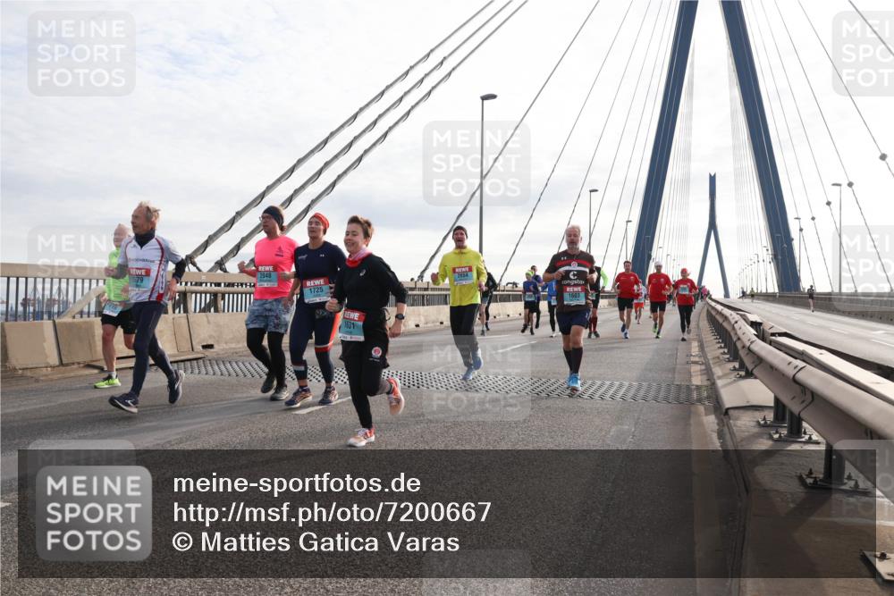 03.10.2024 - Köhlbrandbrückenlauf Matties Gatica Varas http://msf.ph/oto/7200667 03.10.2024 09:30:05 Position 2 1579, 2048, 1725, 1631, 1603 meine-sportfotos.de