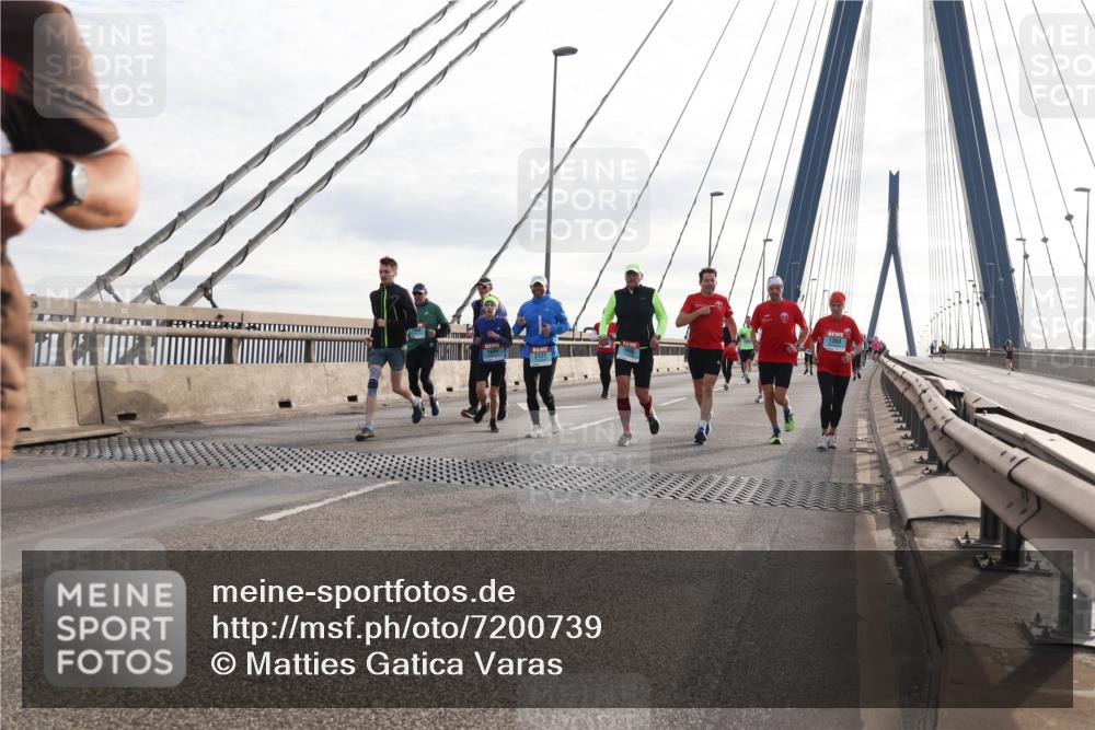 03.10.2024 - Köhlbrandbrückenlauf Matties Gatica Varas http://msf.ph/oto/7200739 03.10.2024 09:30:07 Position 2 1368 meine-sportfotos.de