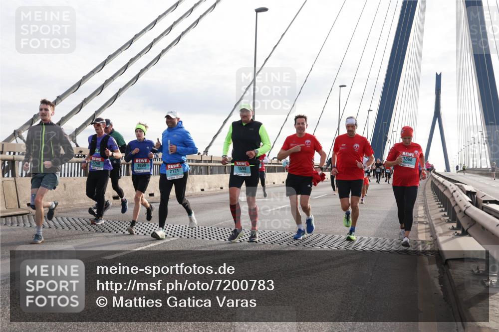 03.10.2024 - Köhlbrandbrückenlauf Matties Gatica Varas http://msf.ph/oto/7200783 03.10.2024 09:30:08 Position 2 2268, 1699, 2121, 1698, 1368 meine-sportfotos.de