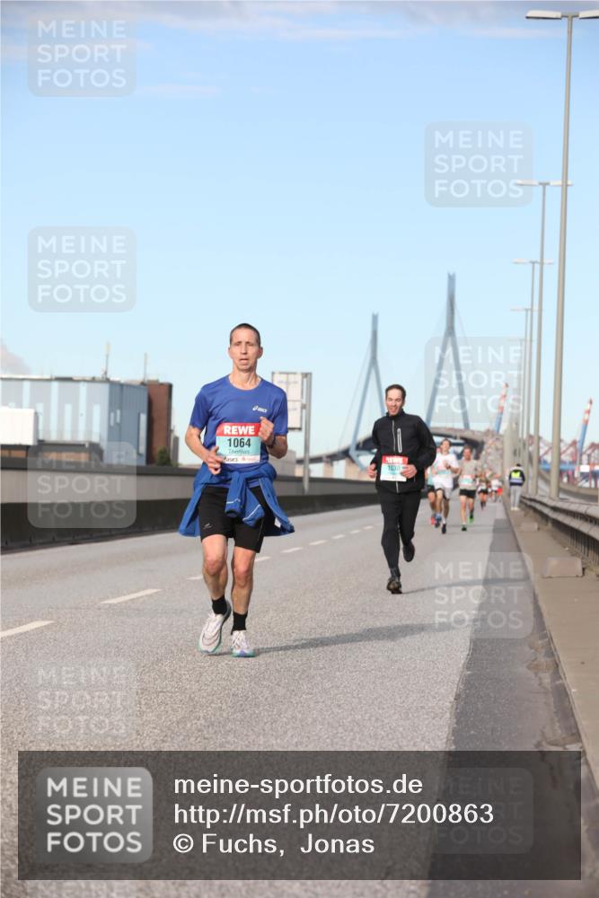 03.10.2024 - Köhlbrandbrückenlauf Fuchs,  Jonas http://msf.ph/oto/7200863 03.10.2024 09:39:40 Position 3 1064, 1030 meine-sportfotos.de