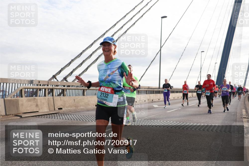 03.10.2024 - Köhlbrandbrückenlauf Matties Gatica Varas http://msf.ph/oto/7200917 03.10.2024 09:30:14 Position 2 2132 meine-sportfotos.de