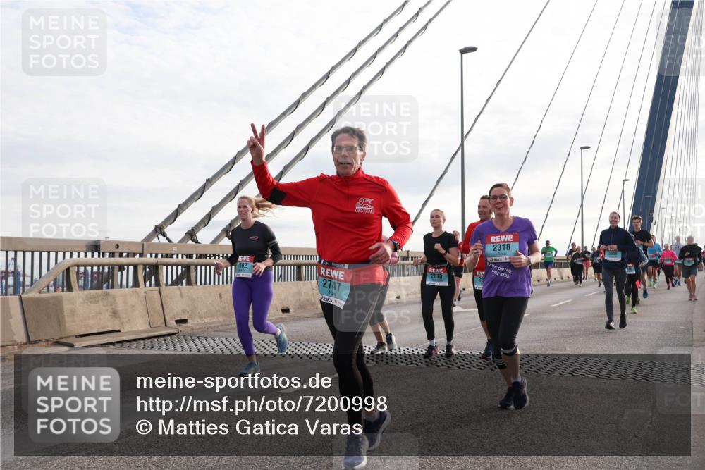 03.10.2024 - Köhlbrandbrückenlauf Matties Gatica Varas http://msf.ph/oto/7200998 03.10.2024 09:30:17 Position 2 2870, 28, 1662, 2747, 2318, 2630 meine-sportfotos.de