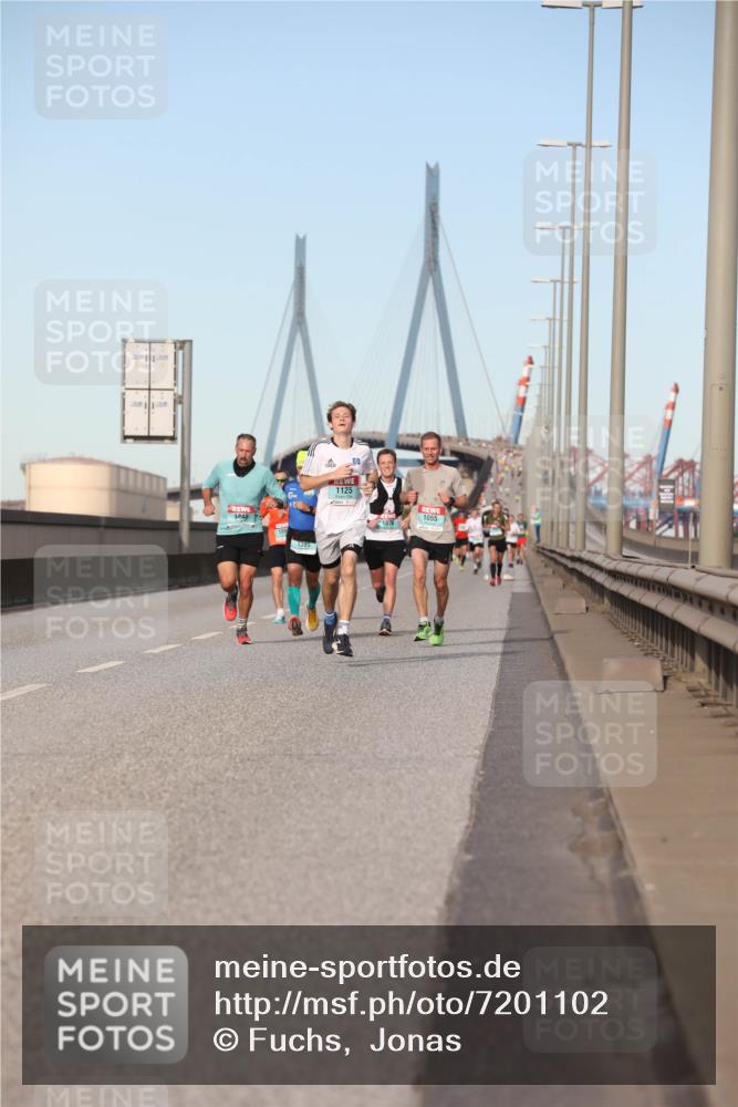 03.10.2024 - Köhlbrandbrückenlauf Fuchs,  Jonas http://msf.ph/oto/7201102 03.10.2024 09:39:45 Position 3 1248, 1125, 1335, 1055, 1076 meine-sportfotos.de