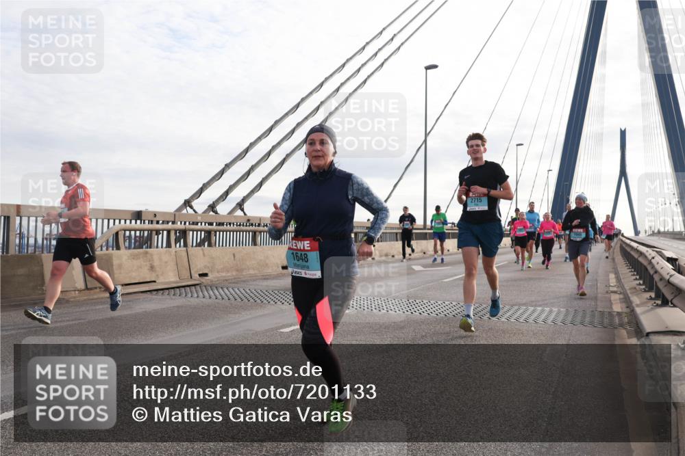 03.10.2024 - Köhlbrandbrückenlauf Matties Gatica Varas http://msf.ph/oto/7201133 03.10.2024 09:30:21 Position 2 1648, 2715 meine-sportfotos.de