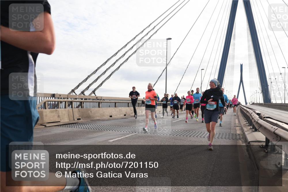 03.10.2024 - Köhlbrandbrückenlauf Matties Gatica Varas http://msf.ph/oto/7201150 03.10.2024 09:30:23 Position 2 1946 meine-sportfotos.de