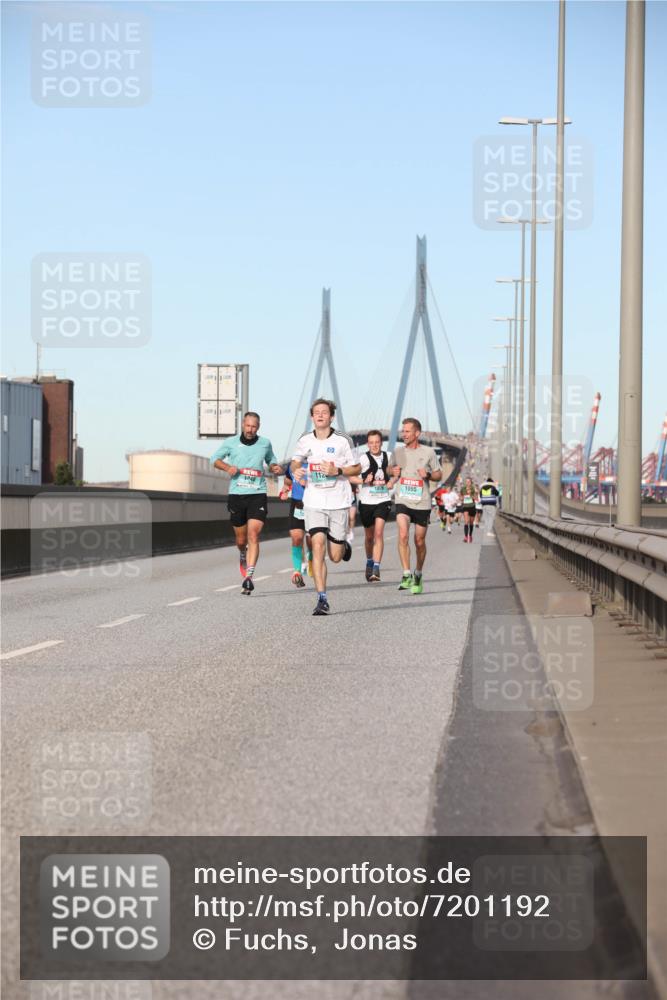 03.10.2024 - Köhlbrandbrückenlauf Fuchs,  Jonas http://msf.ph/oto/7201192 03.10.2024 09:39:46 Position 3 112, 1055 meine-sportfotos.de