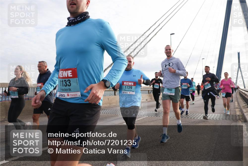 03.10.2024 - Köhlbrandbrückenlauf Matties Gatica Varas http://msf.ph/oto/7201235 03.10.2024 09:30:27 Position 2 1933, 1133, 1729, 8, 1145, 2640, 2620 meine-sportfotos.de