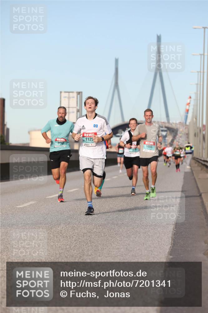 03.10.2024 - Köhlbrandbrückenlauf Fuchs,  Jonas http://msf.ph/oto/7201341 03.10.2024 09:39:48 Position 3 1848, 1125, 107, 1055 meine-sportfotos.de