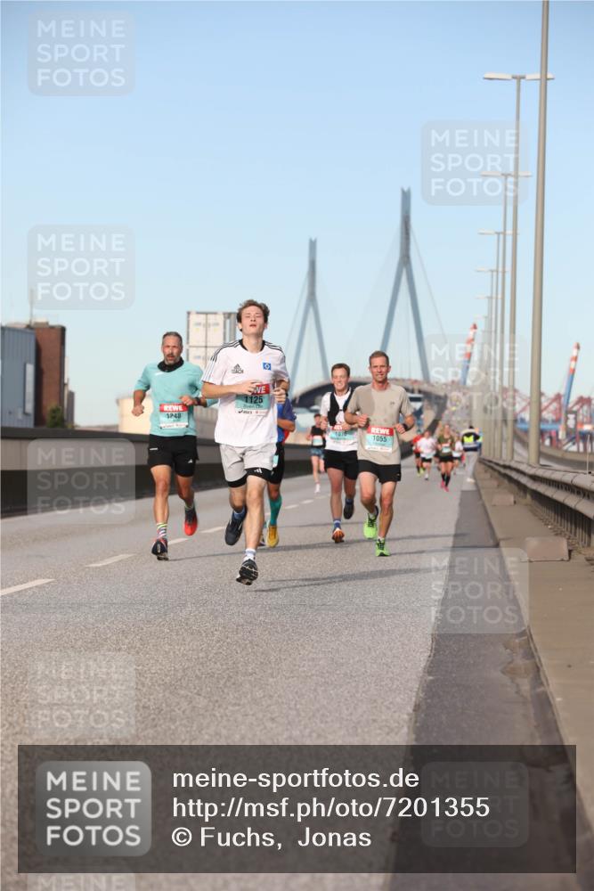 03.10.2024 - Köhlbrandbrückenlauf Fuchs,  Jonas http://msf.ph/oto/7201355 03.10.2024 09:39:48 Position 3 1248, 1125, 1076, 1055 meine-sportfotos.de