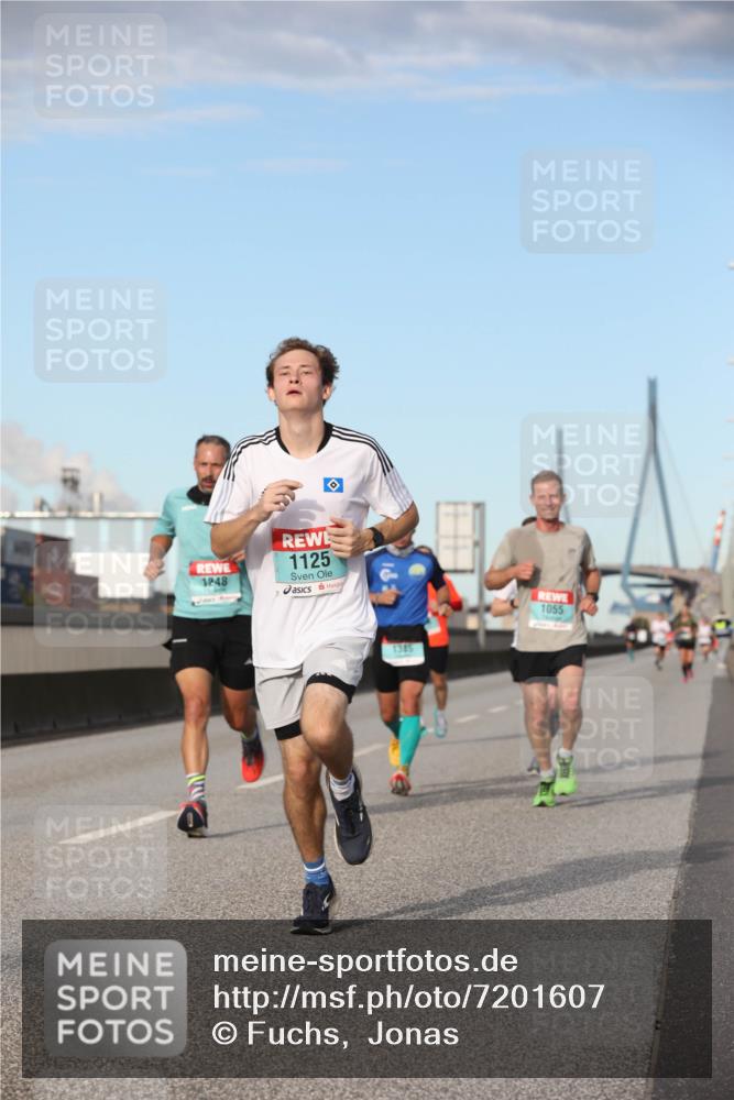 03.10.2024 - Köhlbrandbrückenlauf Fuchs,  Jonas http://msf.ph/oto/7201607 03.10.2024 09:39:51 Position 3 1248, 1125, 1345, 1055 meine-sportfotos.de