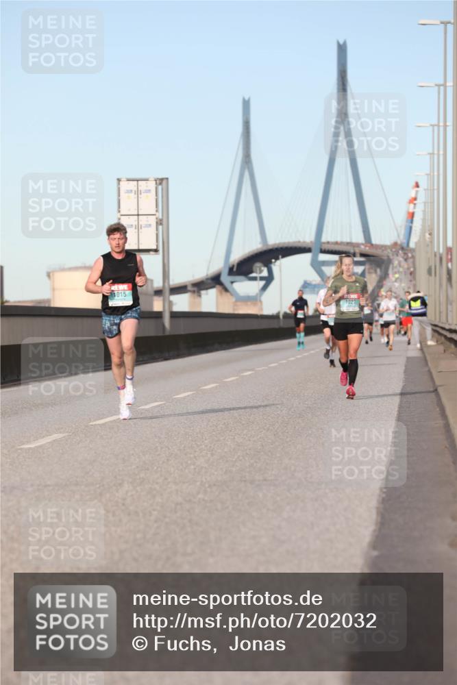 03.10.2024 - Köhlbrandbrückenlauf Fuchs,  Jonas http://msf.ph/oto/7202032 03.10.2024 09:39:59 Position 3 1015, 1027 meine-sportfotos.de