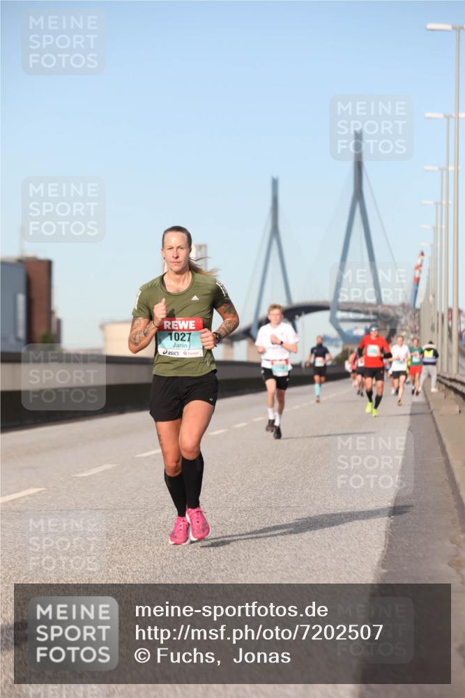 03.10.2024 - Köhlbrandbrückenlauf Fuchs,  Jonas http://msf.ph/oto/7202507 03.10.2024 09:40:05 Position 3 1027 meine-sportfotos.de