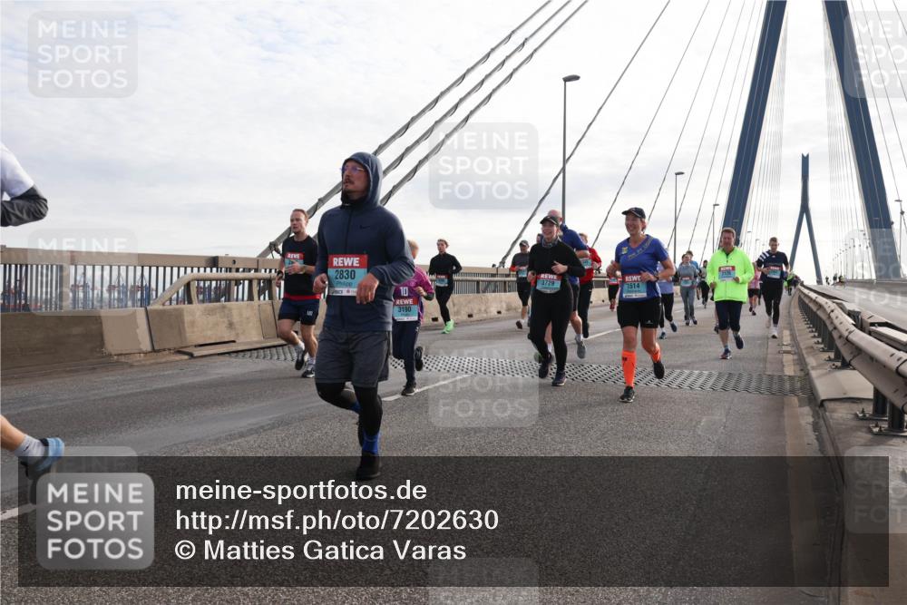03.10.2024 - Köhlbrandbrückenlauf Matties Gatica Varas http://msf.ph/oto/7202630 03.10.2024 09:31:15 Position 2 2830, 10, 3190, 3729, 1514, 2126 meine-sportfotos.de