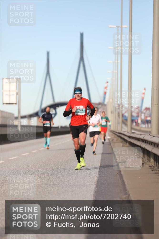 03.10.2024 - Köhlbrandbrückenlauf Fuchs,  Jonas http://msf.ph/oto/7202740 03.10.2024 09:40:13 Position 3 1203 meine-sportfotos.de
