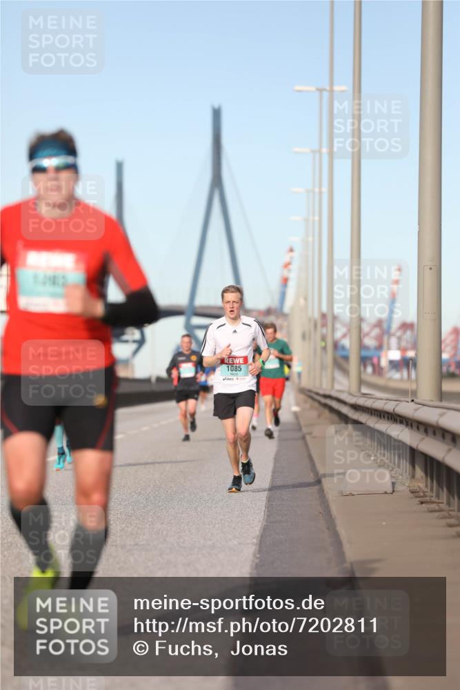 03.10.2024 - Köhlbrandbrückenlauf Fuchs,  Jonas http://msf.ph/oto/7202811 03.10.2024 09:40:17 Position 3 1085 meine-sportfotos.de