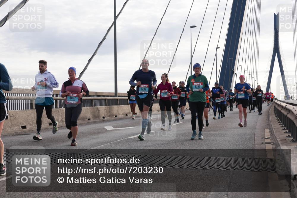 03.10.2024 - Köhlbrandbrückenlauf Matties Gatica Varas http://msf.ph/oto/7203230 03.10.2024 09:31:36 Position 2 250, 3067, 2340, 3081, 2210, 2289, 2041 meine-sportfotos.de