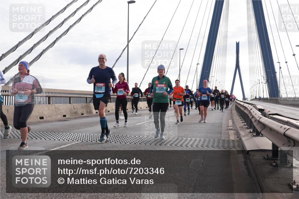 03.10.2024 - Köhlbrandbrückenlauf Matties Gatica Varas http://msf.ph/oto/7203346 03.10.2024 09:31:38 Position 2 2340, 3081, 3067, 2289, 1431, 2041 meine-sportfotos.de