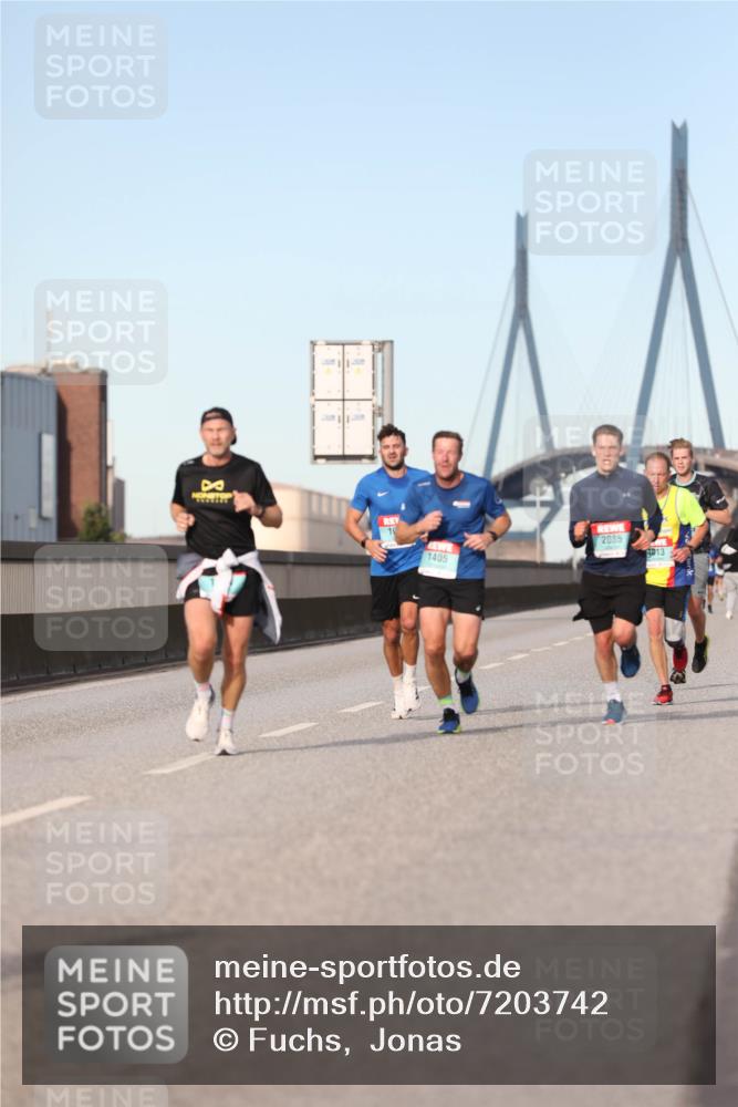 03.10.2024 - Köhlbrandbrückenlauf Fuchs,  Jonas http://msf.ph/oto/7203742 03.10.2024 09:40:38 Position 3 2085, 013, 1405 meine-sportfotos.de